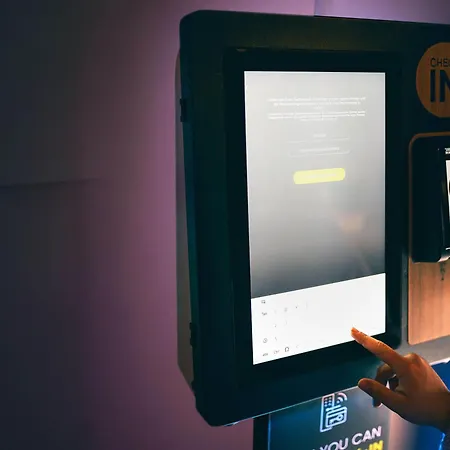 Hotel Ibis Styles Hauptbahnhof 3*